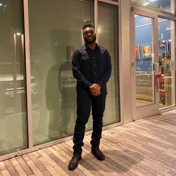 Meet your Posher, Kyle - Picture 3 of 3